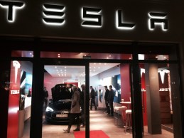 Not dealership but 'showroom' in Berlin